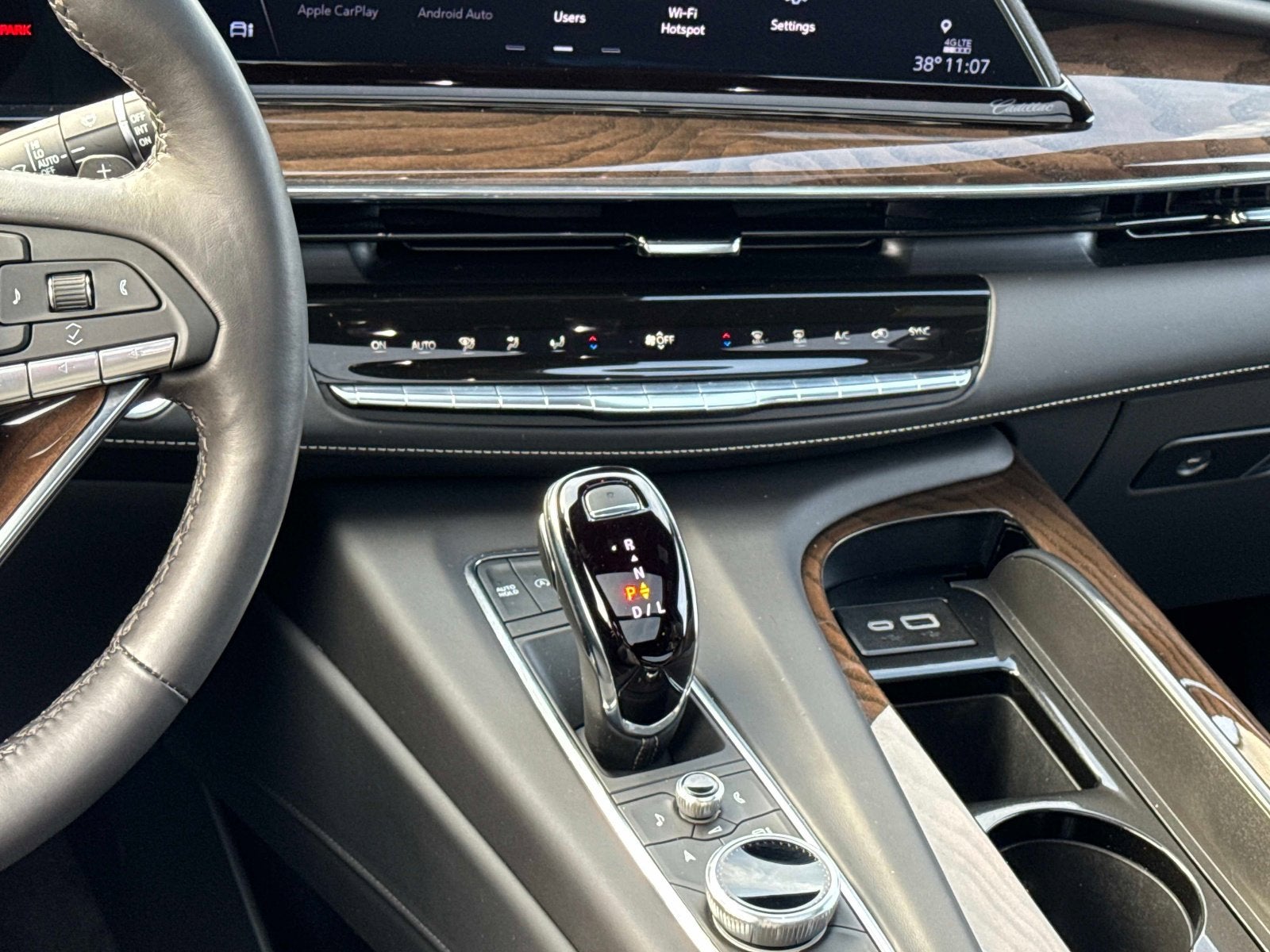 2024 Cadillac Escalade ESV Sport Platinum