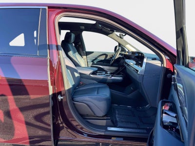 2025 Cadillac ESCALADE IQ Luxury 2