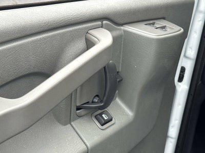 2025 Chevrolet Express Cutaway 3500 1WT