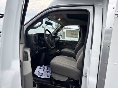2025 Chevrolet Express Cutaway 3500 1WT