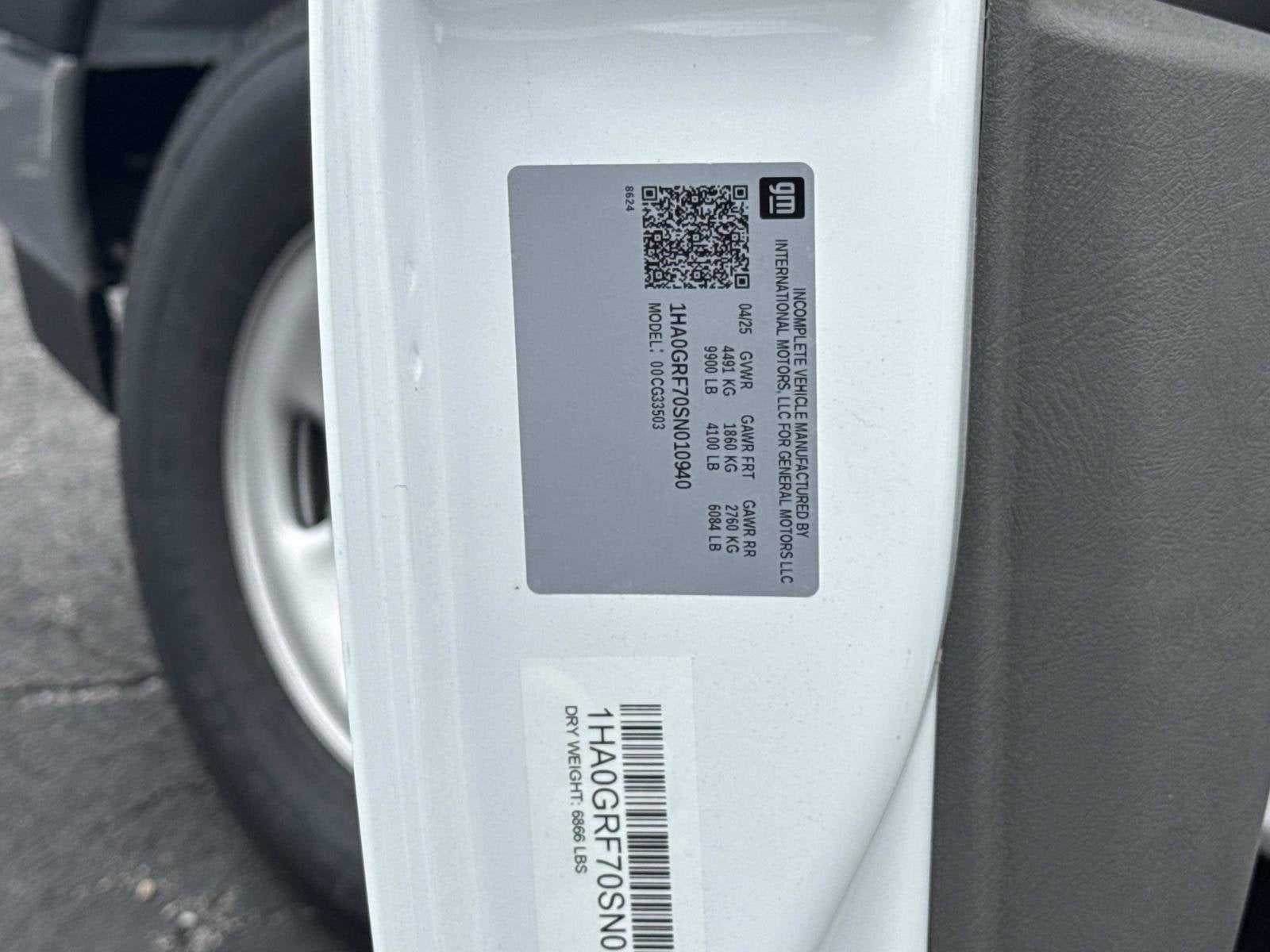 2025 Chevrolet Express Cutaway 3500 1WT