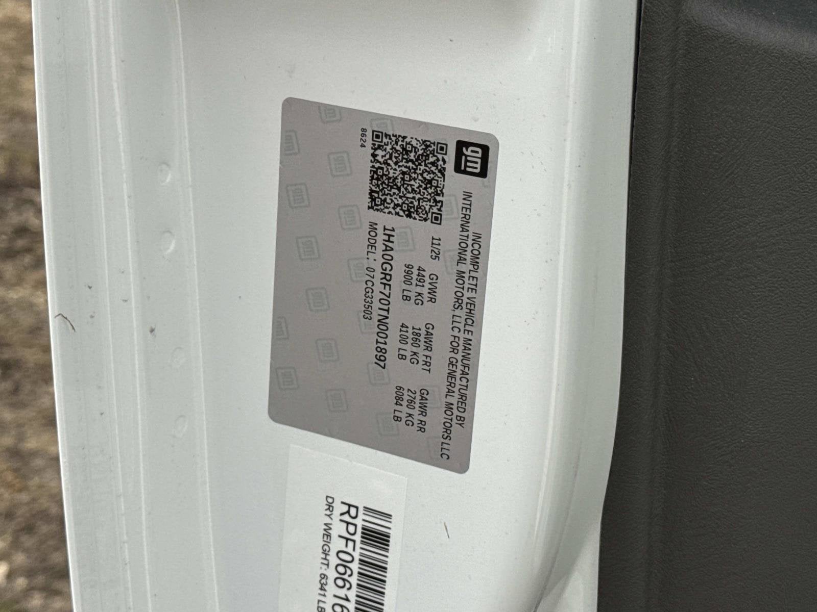 2026 Chevrolet Express Cutaway 3500 1WT