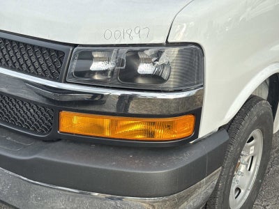 2026 Chevrolet Express Cutaway 3500 1WT