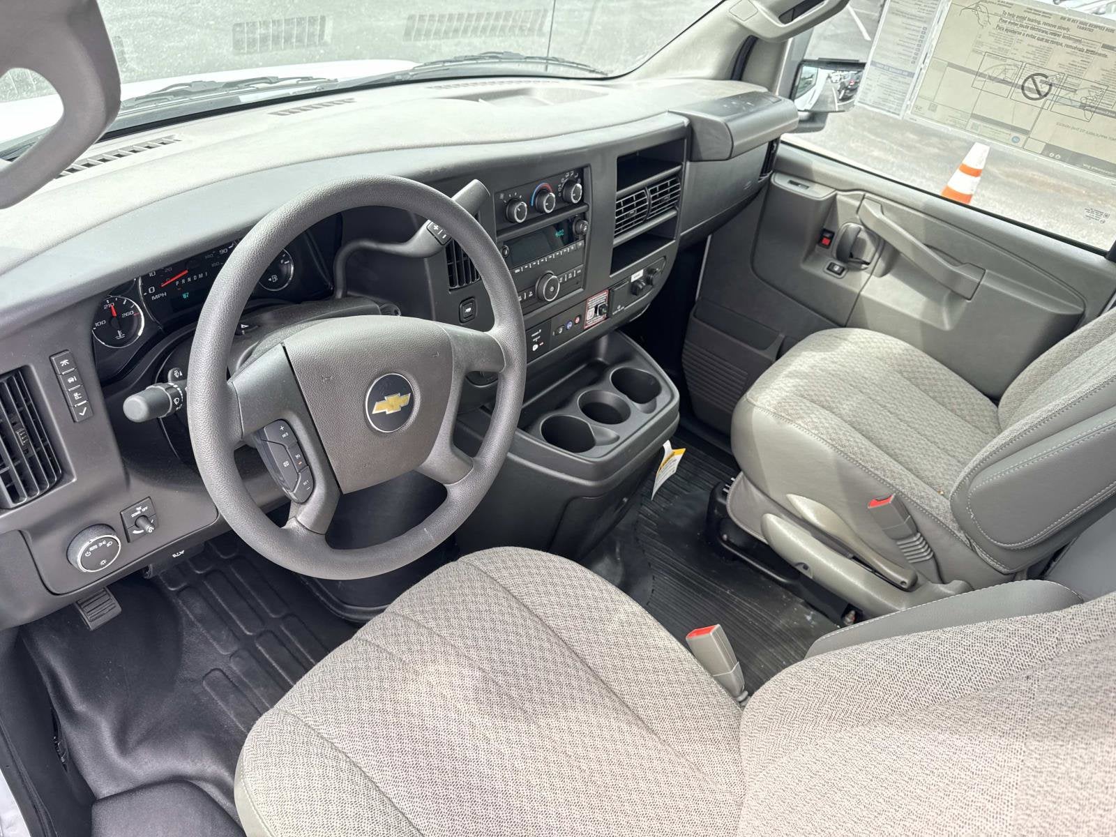 2026 Chevrolet Express Cutaway 3500 1WT