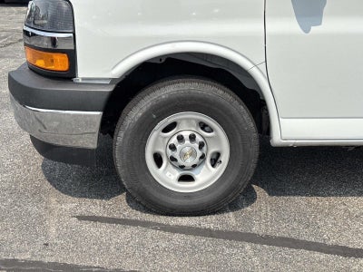 2026 Chevrolet Express Cutaway 3500 1WT