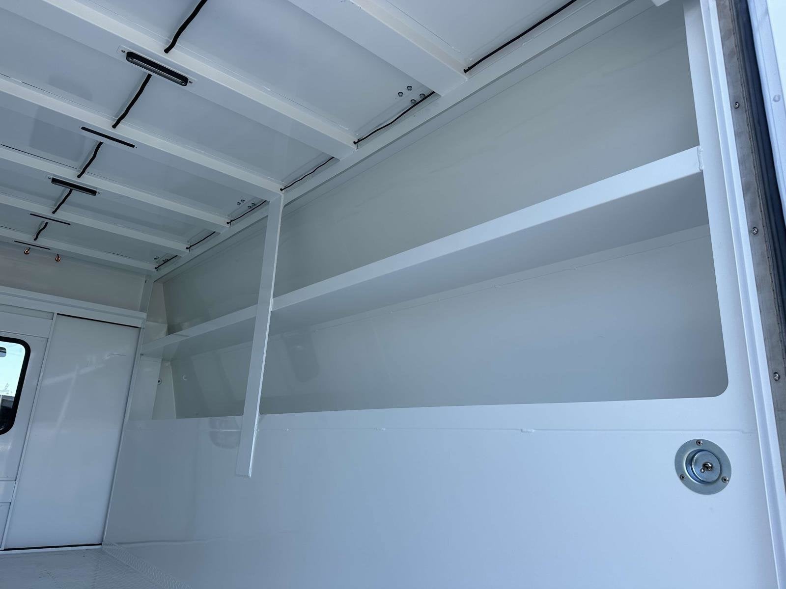 2024 Chevrolet Express Cutaway 3500 1WT