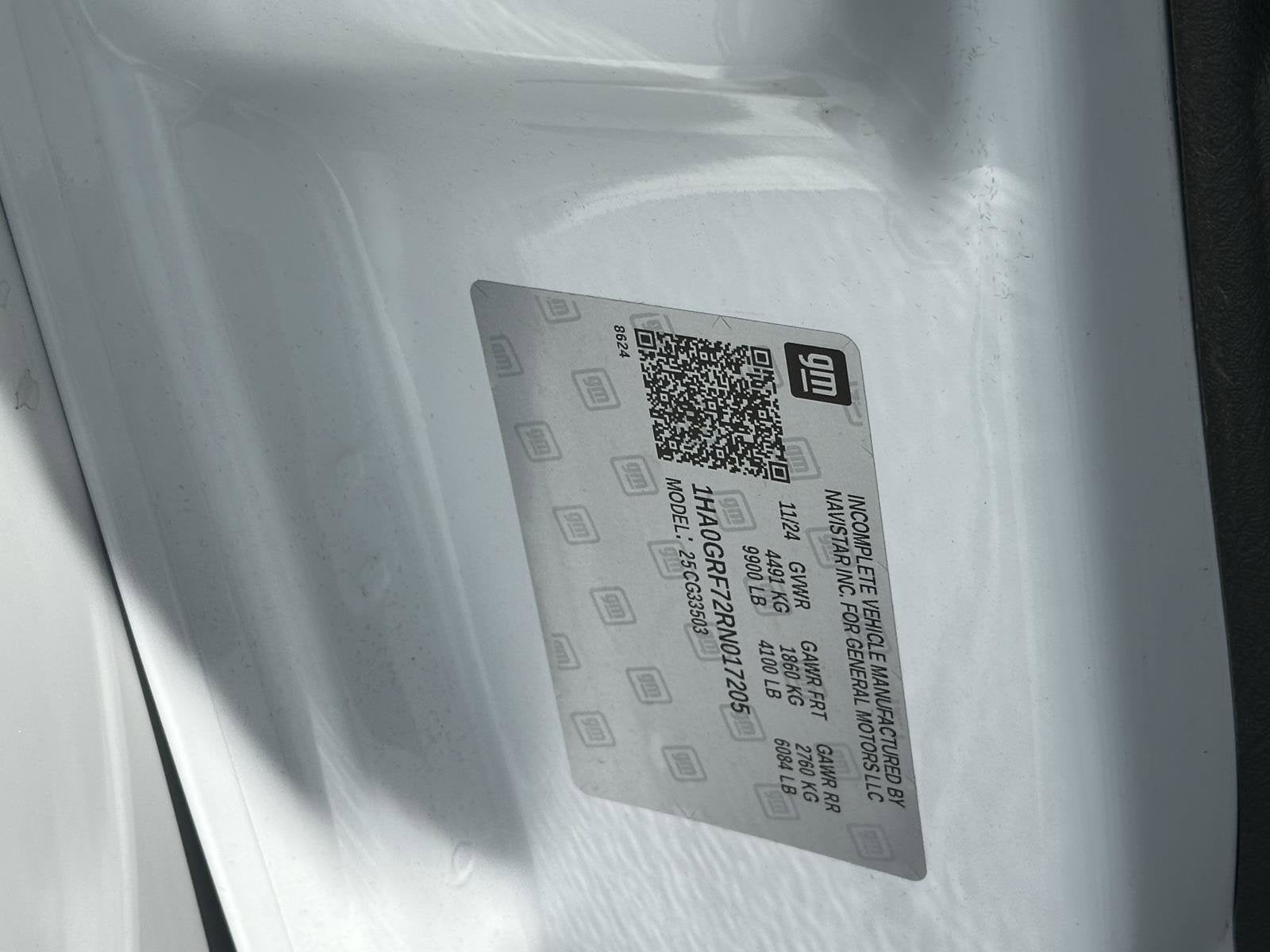 2024 Chevrolet Express Cutaway 3500 1WT