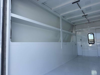 2024 Chevrolet Express Cutaway 3500 1WT