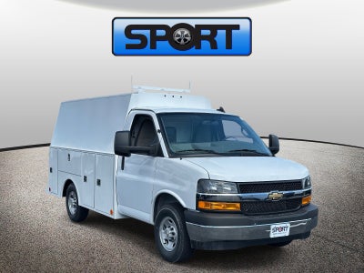 2024 Chevrolet Express Cutaway 3500 1WT