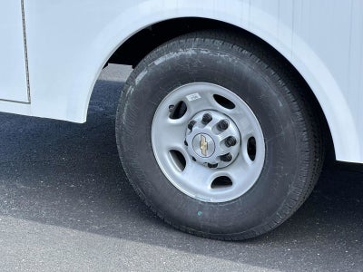 2024 Chevrolet Express Cutaway 3500 1WT