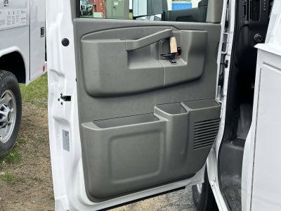 2024 Chevrolet Express Cutaway 3500 1WT