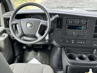 2024 Chevrolet Express Cutaway 3500 1WT