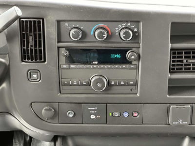 2024 Chevrolet Express Cutaway 3500 1WT