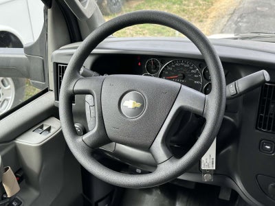 2024 Chevrolet Express Cutaway 3500 1WT