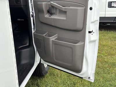 2026 Chevrolet Express Cutaway 3500 1WT
