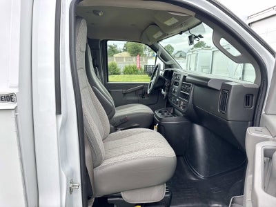 2026 Chevrolet Express Cutaway 3500 1WT