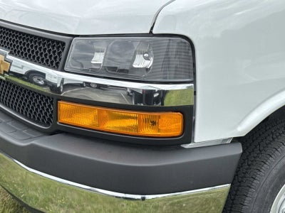 2026 Chevrolet Express Cutaway 3500 1WT