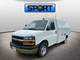 2026 Chevrolet Express Cutaway 3500 1WT