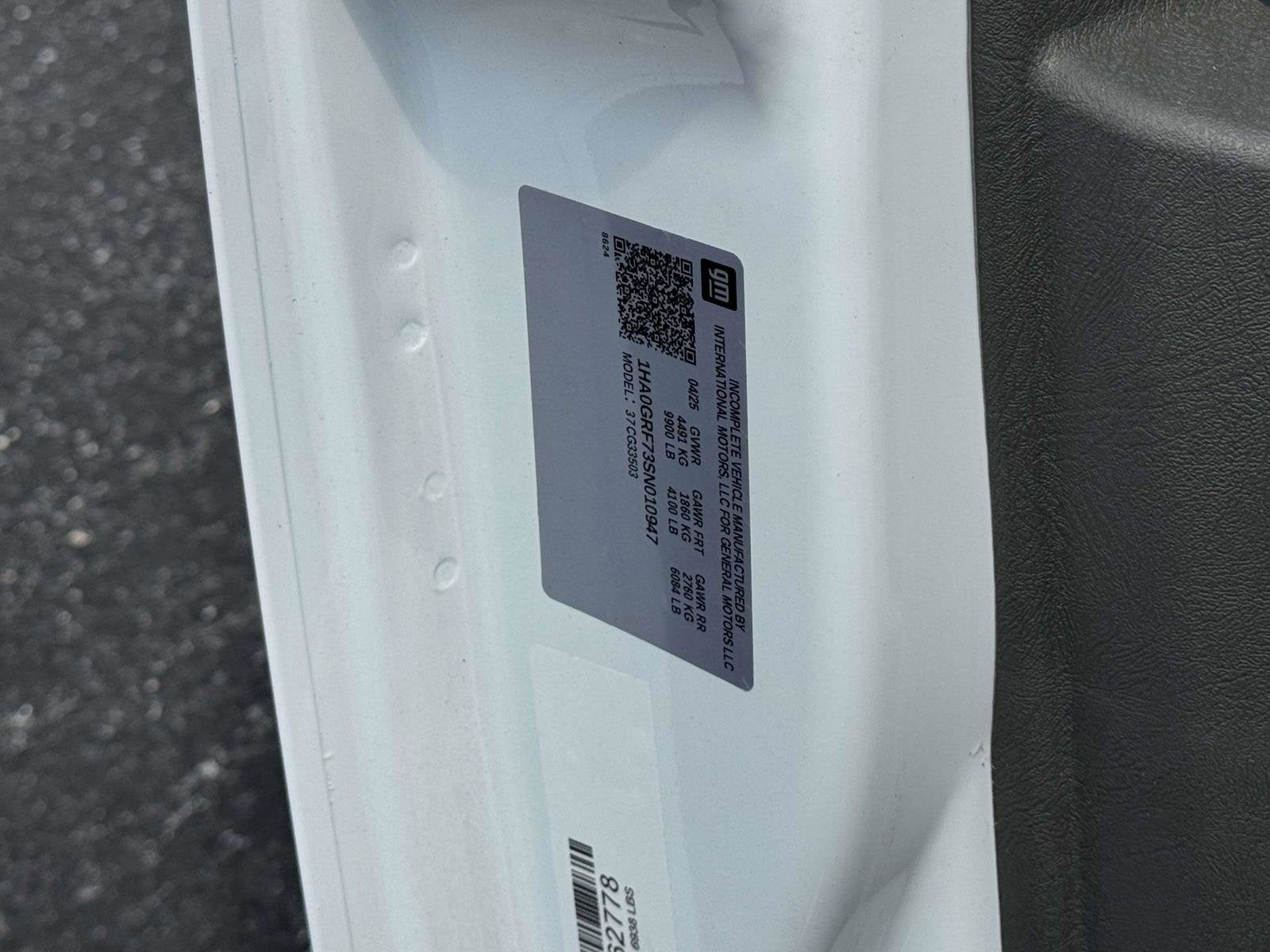 2025 Chevrolet Express Cutaway 3500 1WT