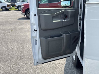 2026 Chevrolet Express Cutaway 3500 1WT