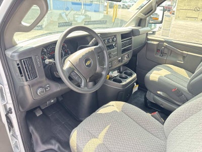 2026 Chevrolet Express Cutaway 3500 1WT