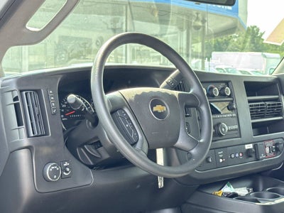 2026 Chevrolet Express Cutaway 3500 1WT