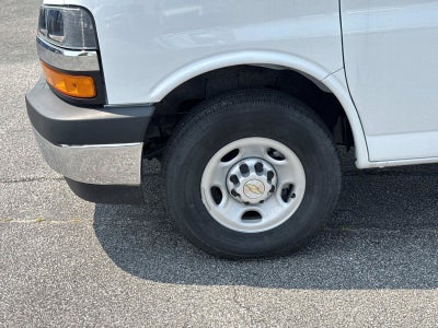 2026 Chevrolet Express Cutaway 3500 1WT