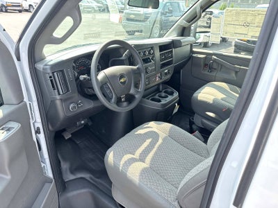 2026 Chevrolet Express Cutaway 3500 1WT