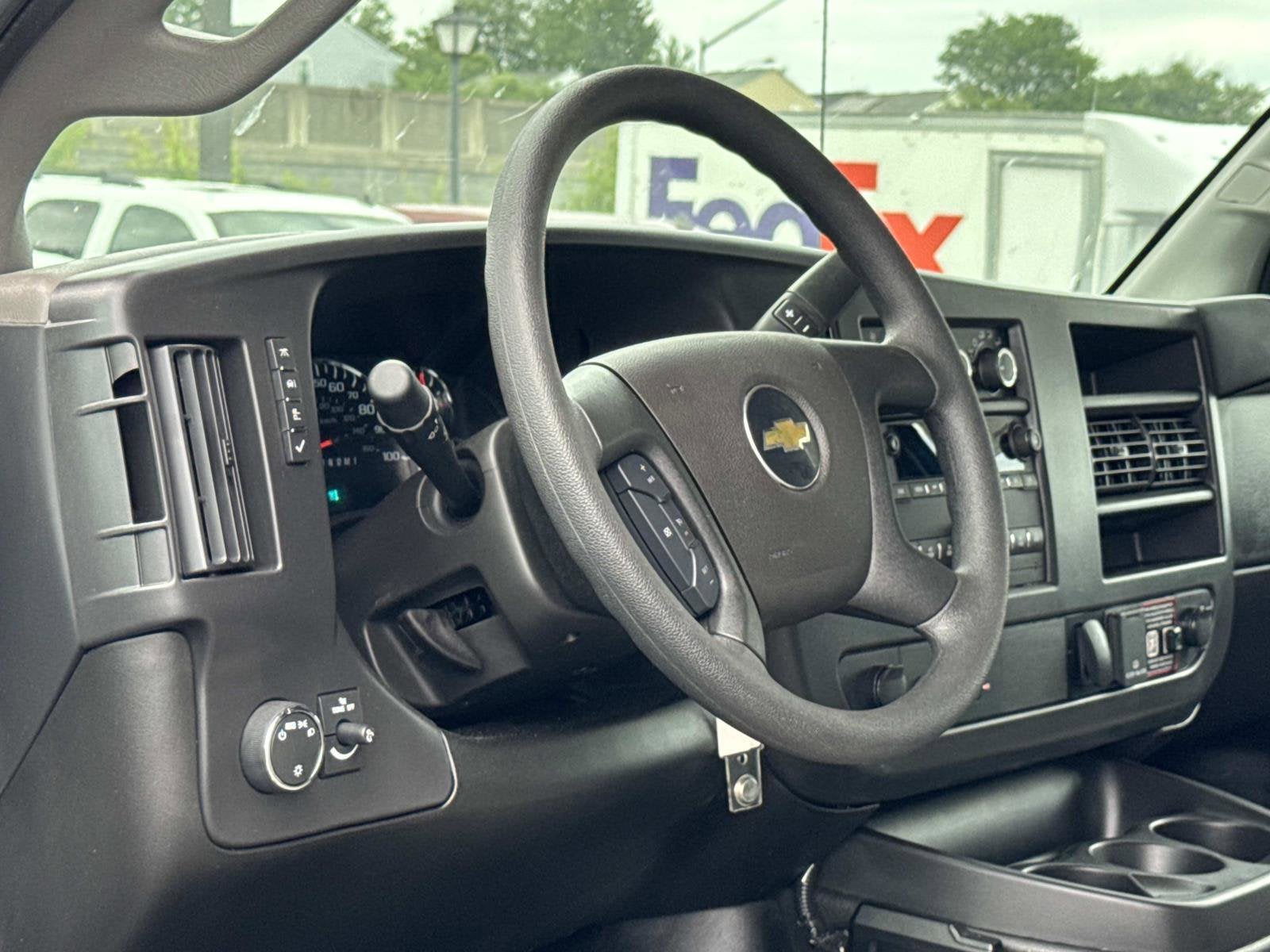 2026 Chevrolet Express Cutaway 3500 1WT