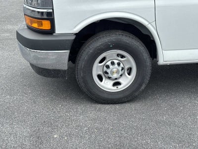 2026 Chevrolet Express Cutaway 3500 1WT