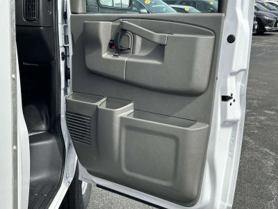 2024 Chevrolet Express Cutaway 3500 1WT