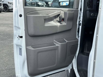 2024 Chevrolet Express Cutaway 3500 1WT