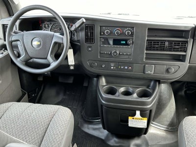 2024 Chevrolet Express Cutaway 3500 1WT