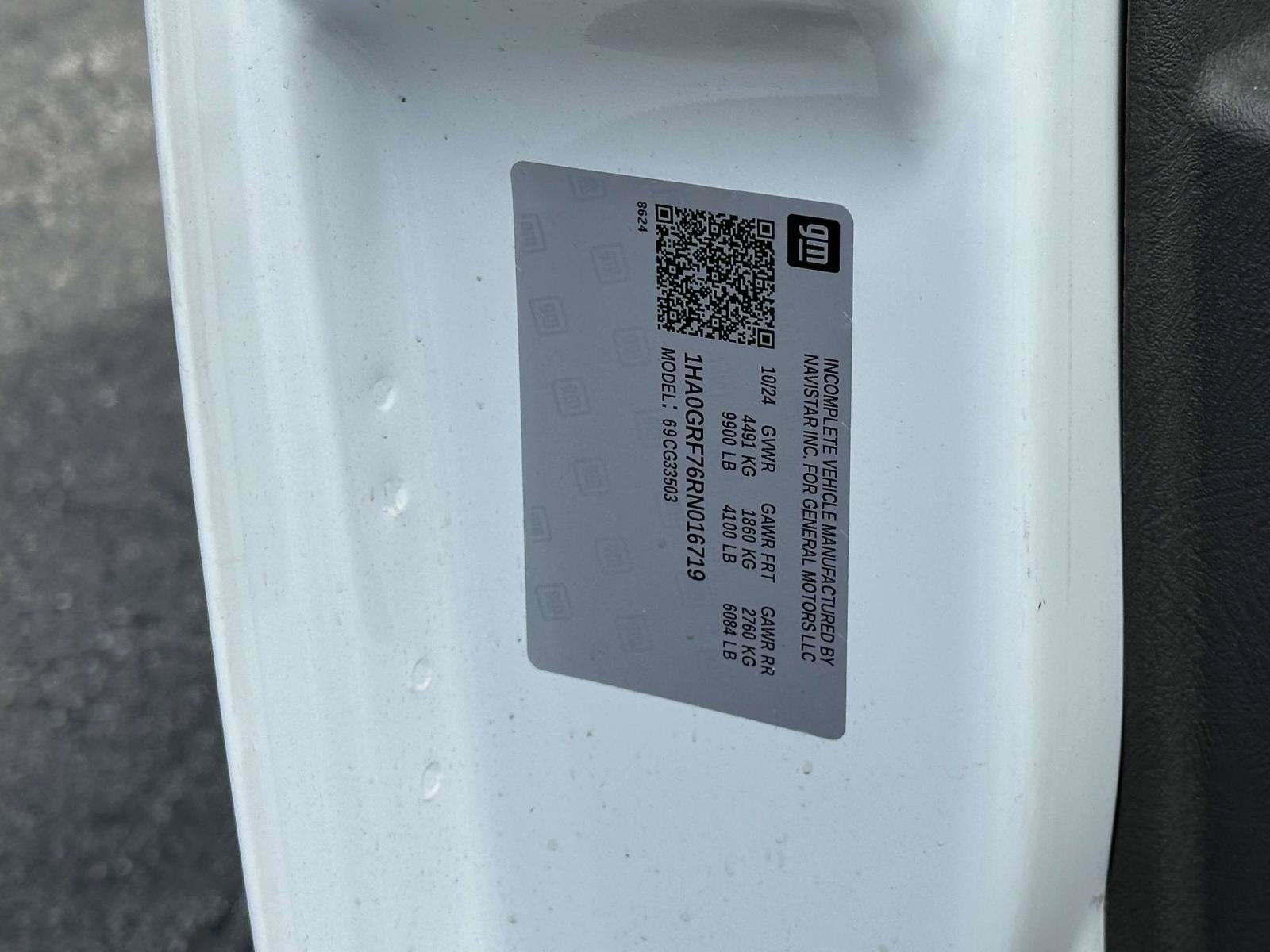 2024 Chevrolet Express Cutaway 3500 1WT