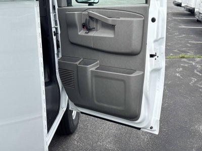 2026 Chevrolet Express Cutaway 3500 1WT