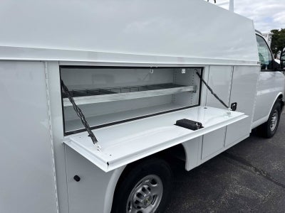 2026 Chevrolet Express Cutaway 3500 1WT