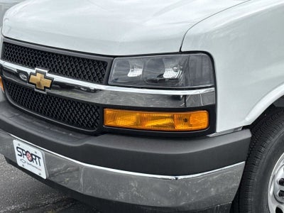 2026 Chevrolet Express Cutaway 3500 1WT