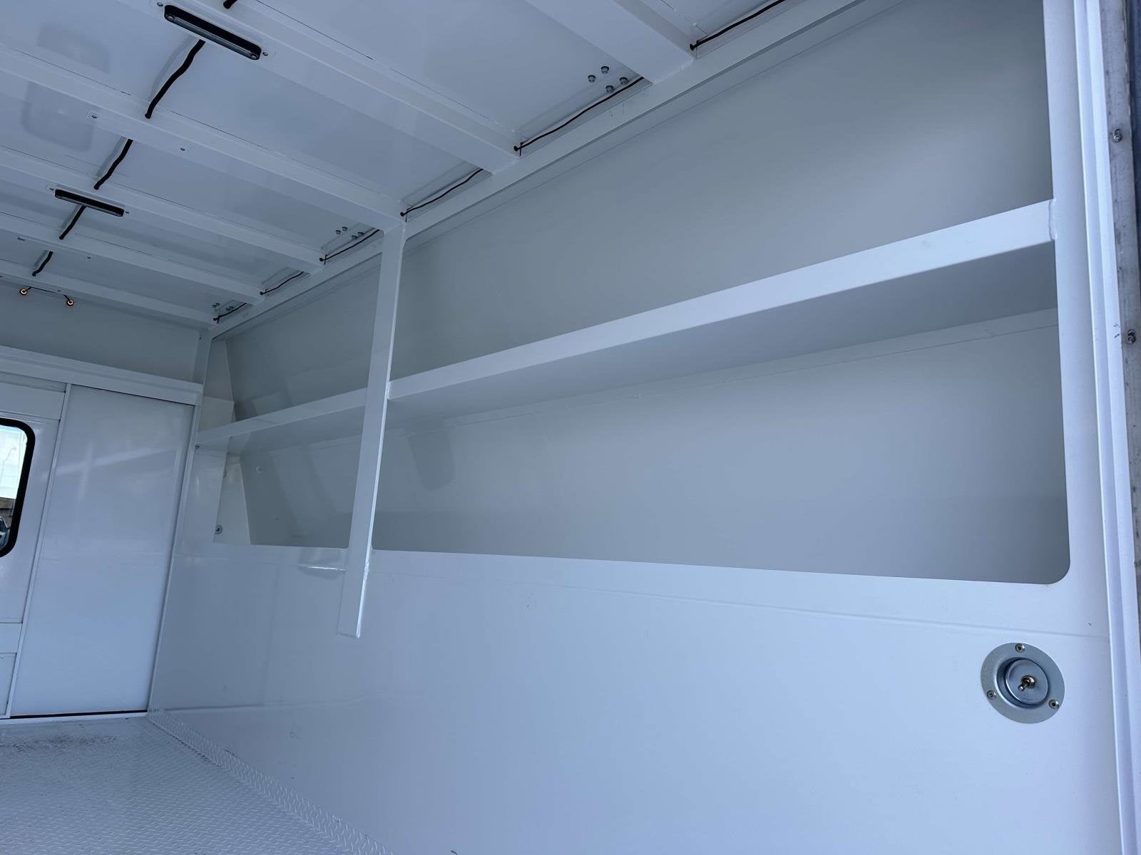 2024 Chevrolet Express Cutaway 3500 1WT