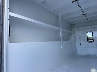 2024 Chevrolet Express Cutaway 3500 1WT