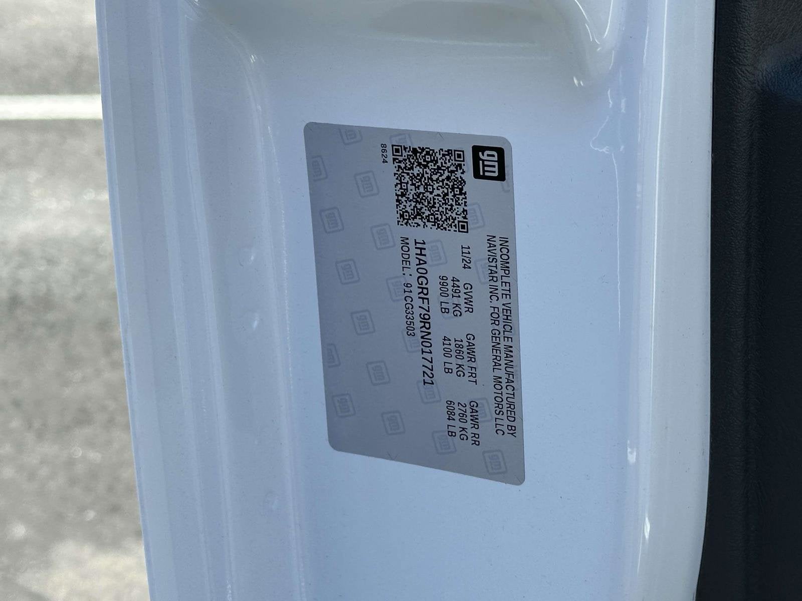 2024 Chevrolet Express Cutaway 3500 1WT