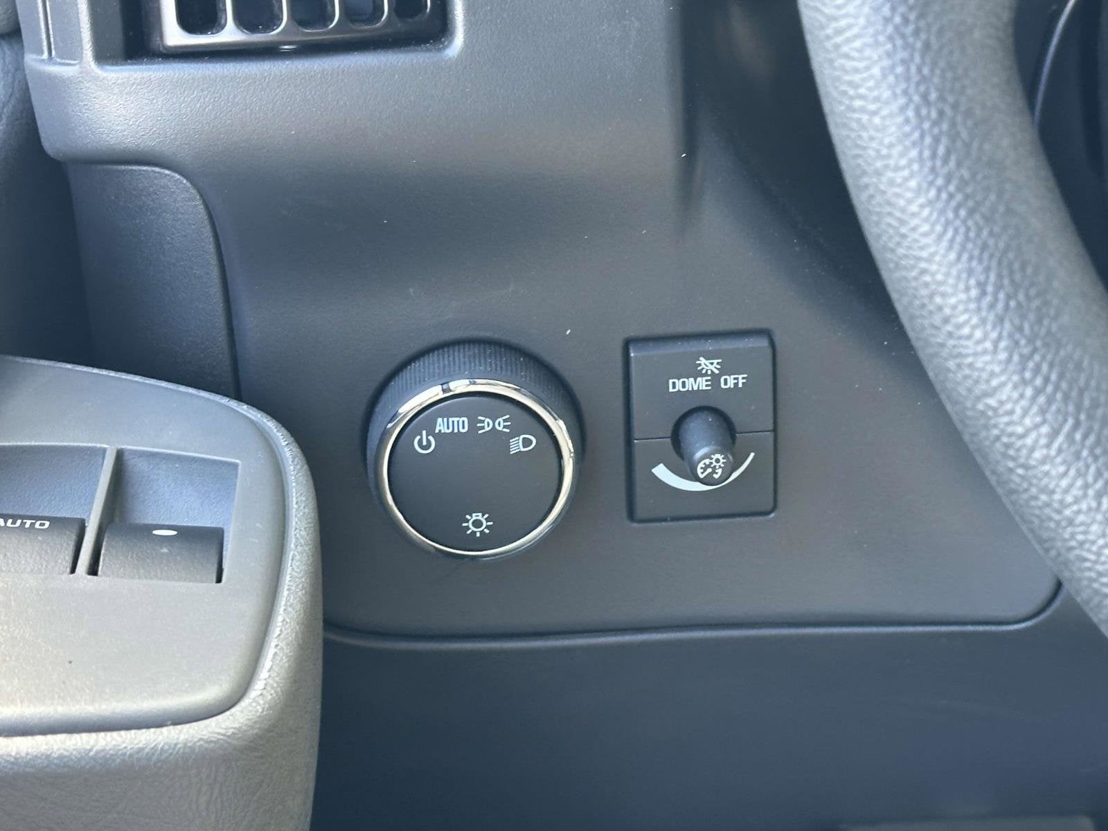 2024 Chevrolet Express Cutaway 3500 1WT