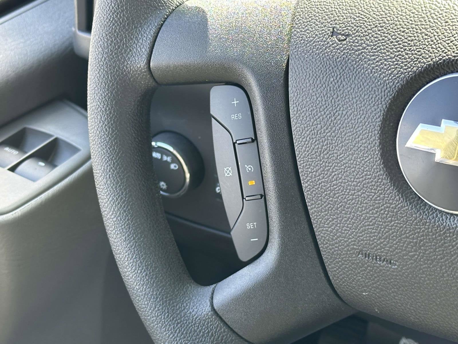 2024 Chevrolet Express Cutaway 3500 1WT