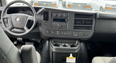 2024 Chevrolet Express Cutaway 3500 1WT