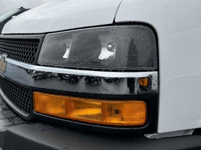 2024 Chevrolet Express Cutaway 3500 1WT