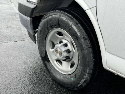 2024 Chevrolet Express Cutaway 3500 1WT