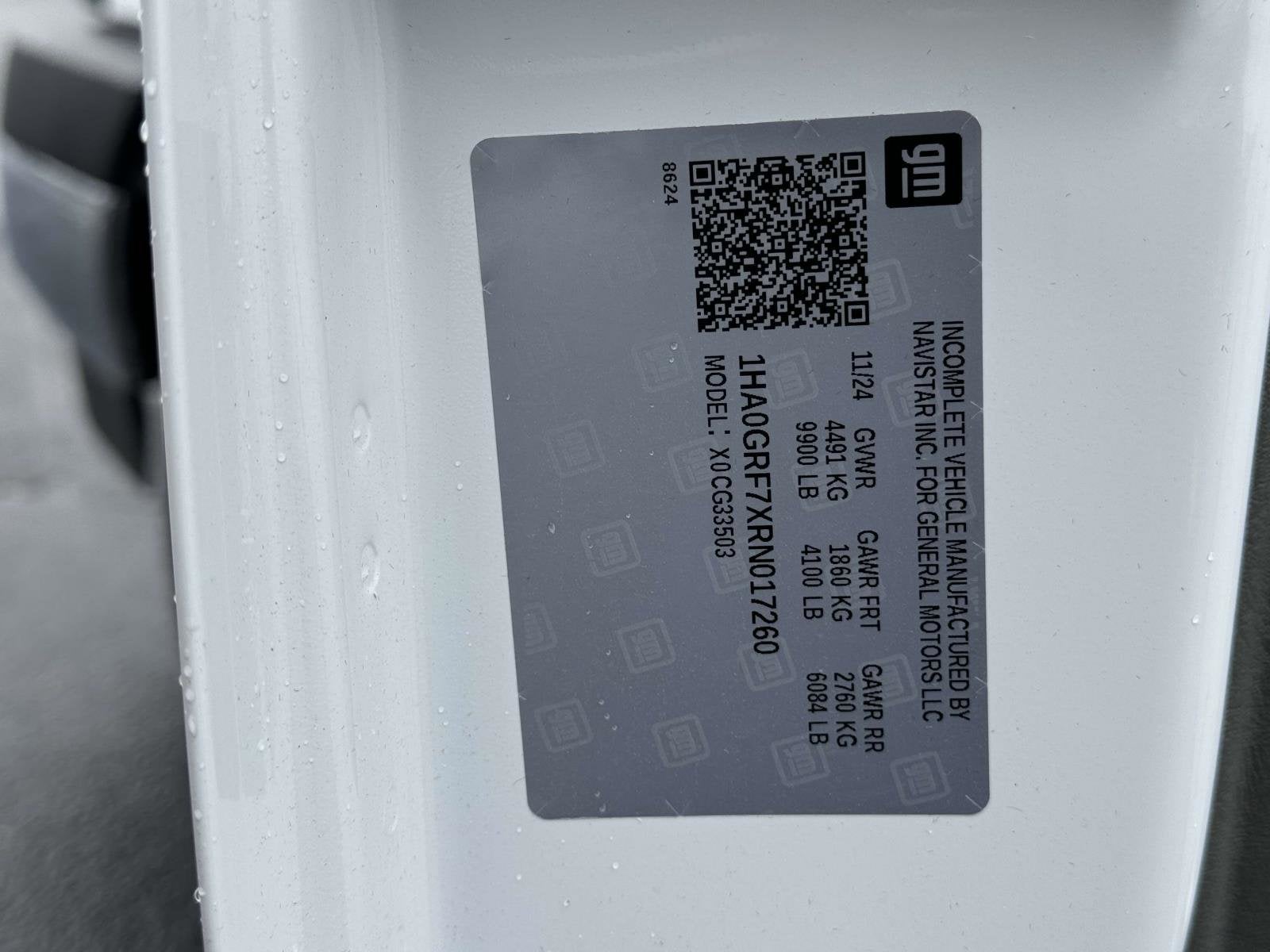 2024 Chevrolet Express Cutaway 3500 1WT