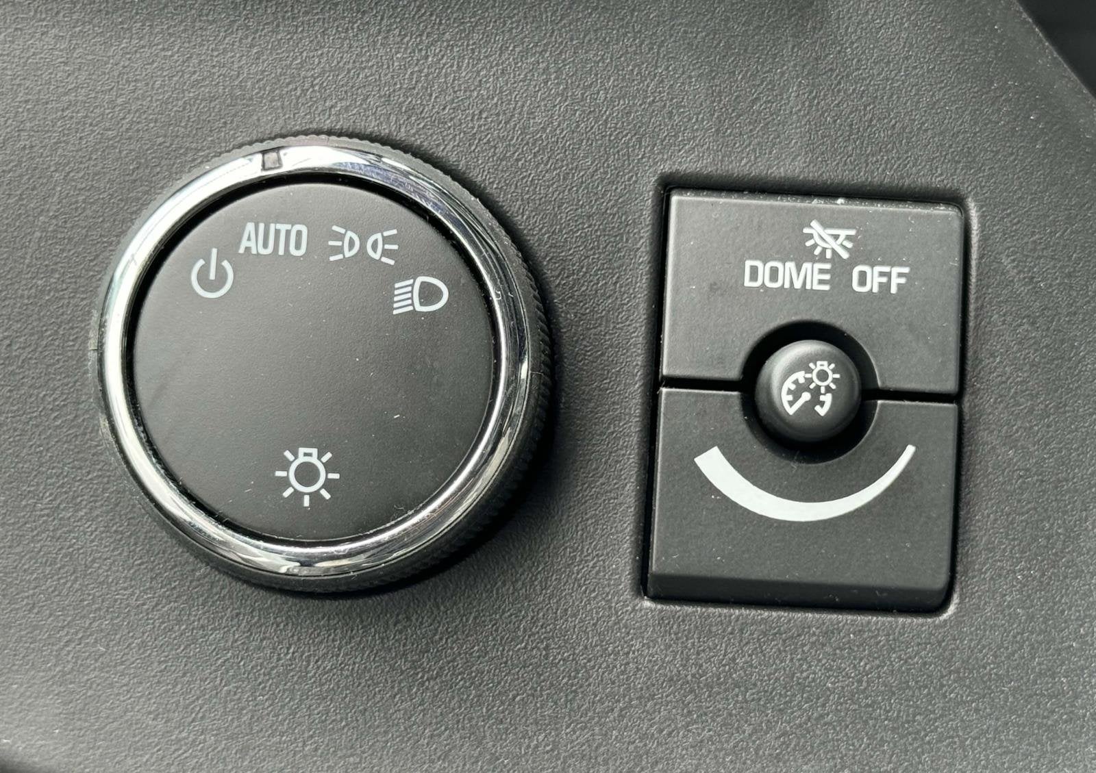 2024 Chevrolet Express Cutaway 3500 1WT