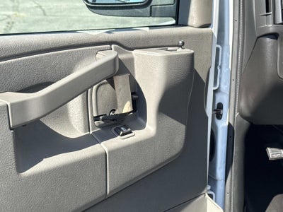 2026 Chevrolet Express Cutaway 3500 1WT
