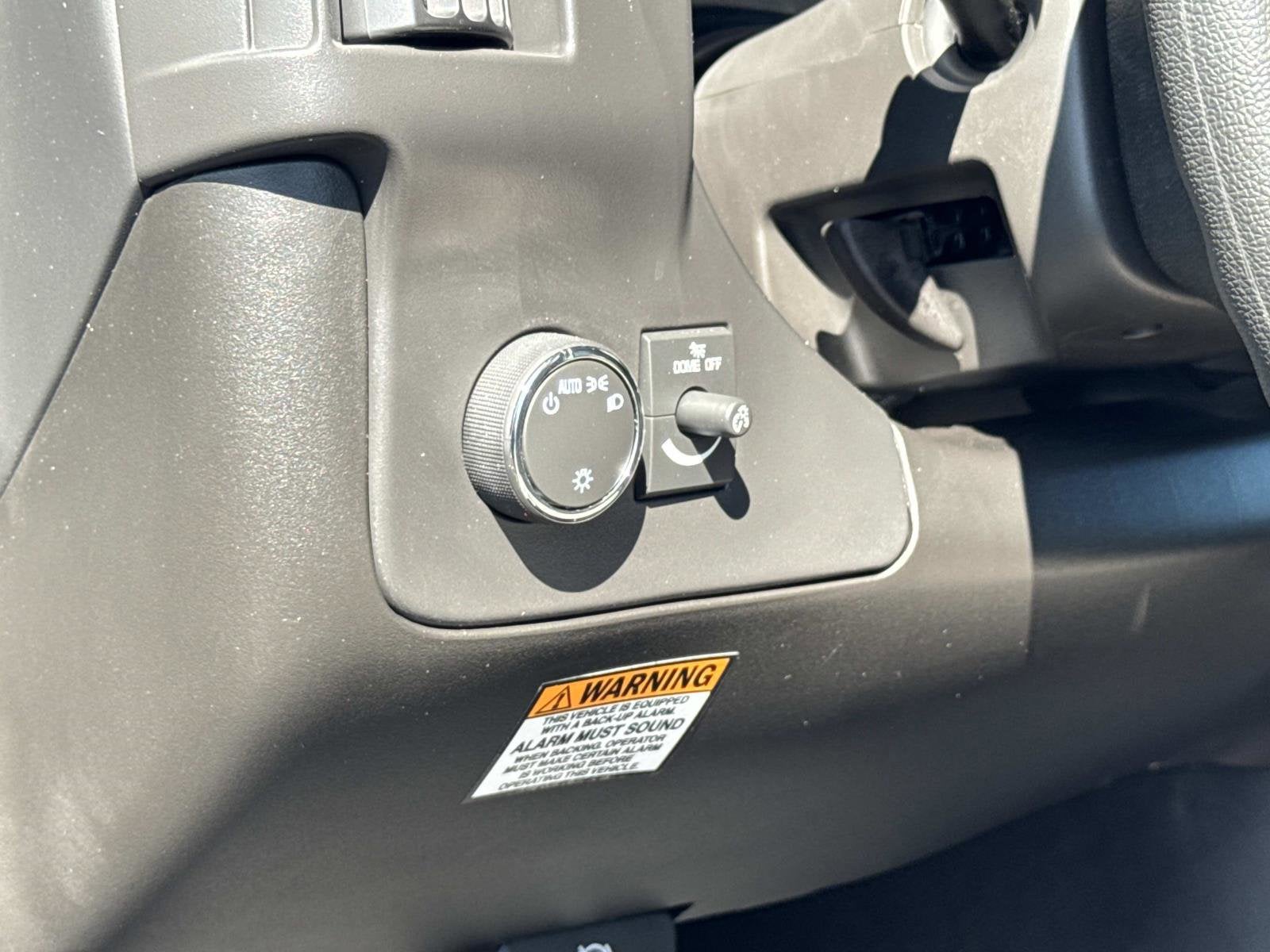 2026 Chevrolet Express Cutaway 3500 1WT