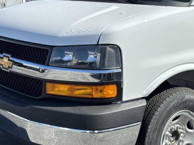 2026 Chevrolet Express Cutaway 3500 1WT